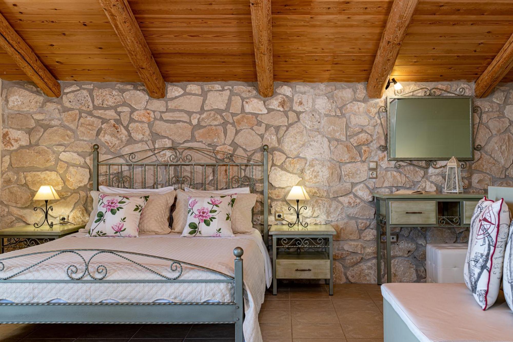 Villa Kymaros Keri