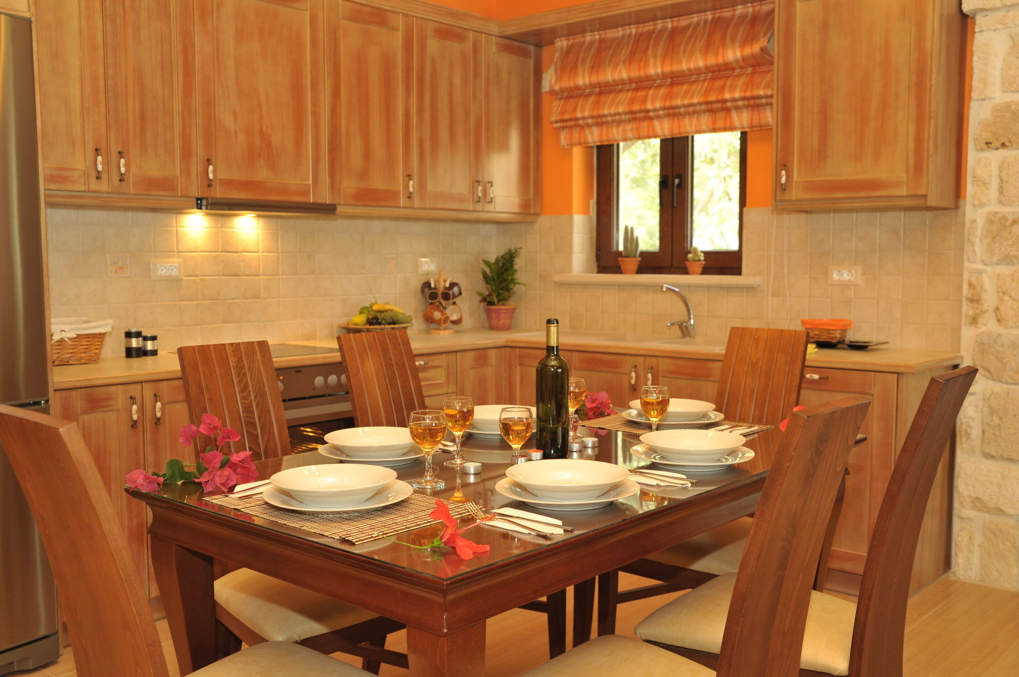 Kymaros Villa